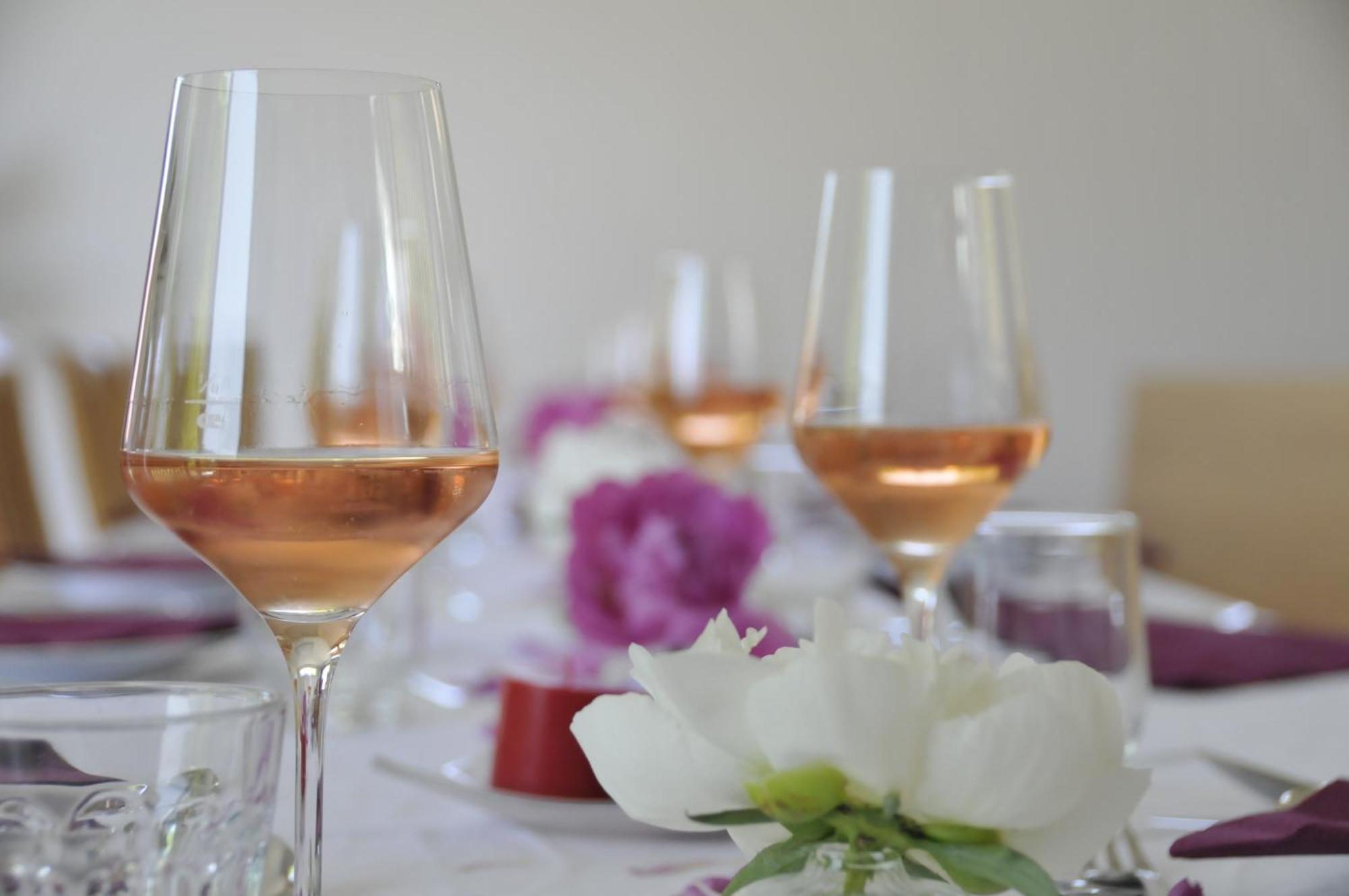 Wein + Bett Wiedeck Stetten Kültér fotó